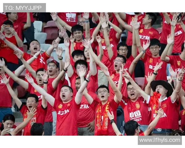 中国国足迎战卡塔尔队期待逆袭全力争胜展现团队精神与实力