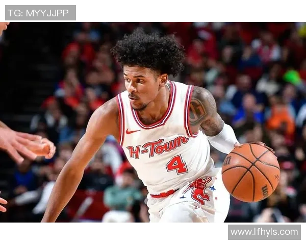 CCTV火箭与步行者激战正酣精彩对决引发球迷热议与期待