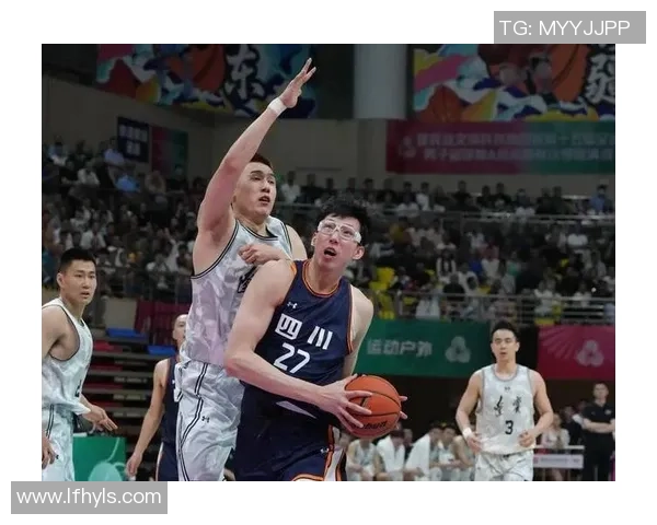 周琦在国际篮球舞台上的崛起与挑战：从青涩新星到中国篮球的骄傲