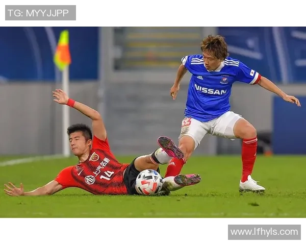 川崎前锋与大阪钢的激烈对决展现足球魅力与战术智慧的巅峰较量 川崎前锋与大阪钢的激烈对决展现足球魅力与战术智慧的巅峰较量